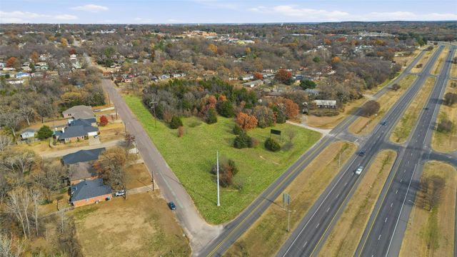 3281 S Eisenhower Parkway, Denison, TX 75020