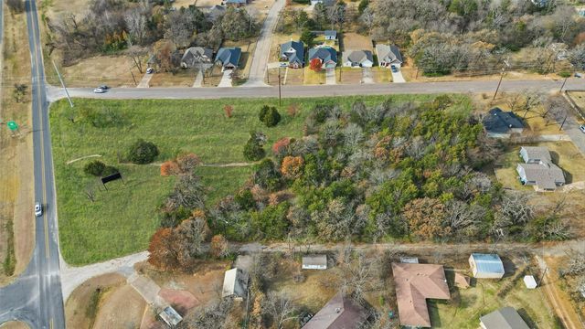 3281 S Eisenhower Parkway, Denison, TX 75020