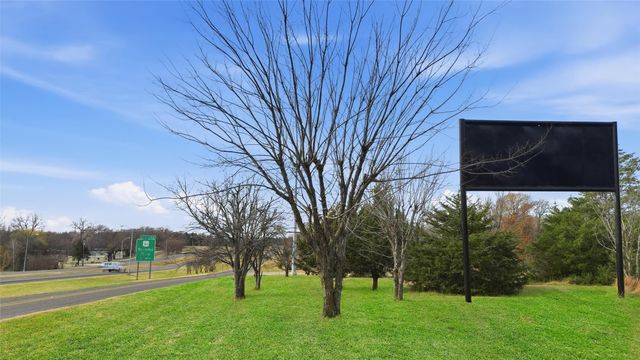 3281 S Eisenhower Parkway, Denison, TX 75020