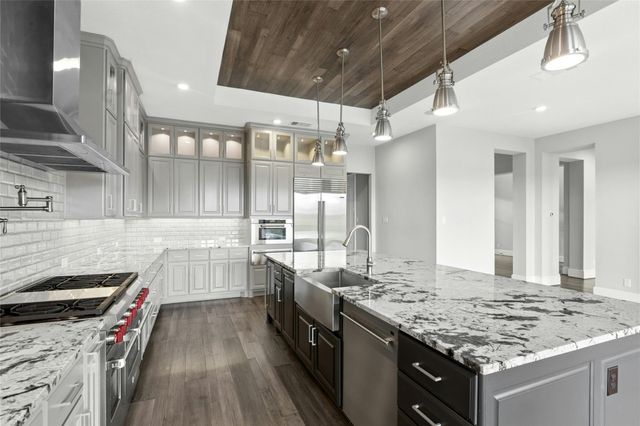 508 Woodside TER, Austin, TX 78738