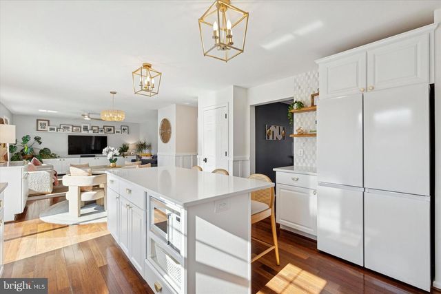 366 BUCKINGHAM CIR, Harleysville, PA 19438