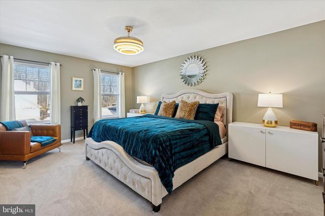 366 BUCKINGHAM CIR, Harleysville, PA 19438