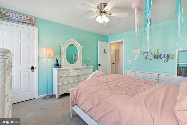 366 BUCKINGHAM CIR, Harleysville, PA 19438