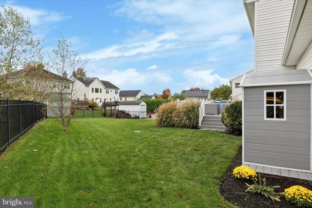 366 BUCKINGHAM CIR, Harleysville, PA 19438