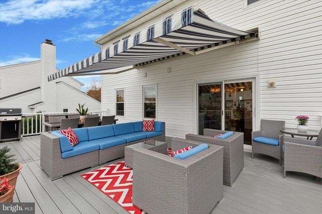 366 BUCKINGHAM CIR, Harleysville, PA 19438