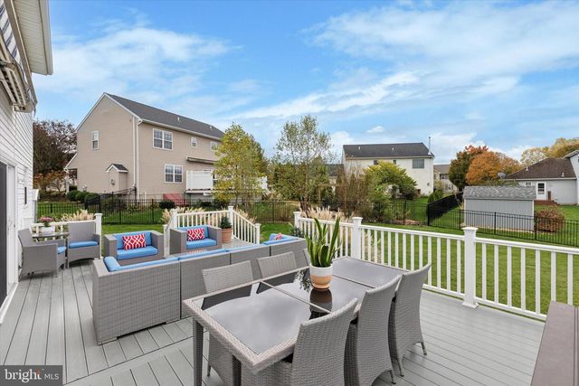 366 BUCKINGHAM CIR, Harleysville, PA 19438