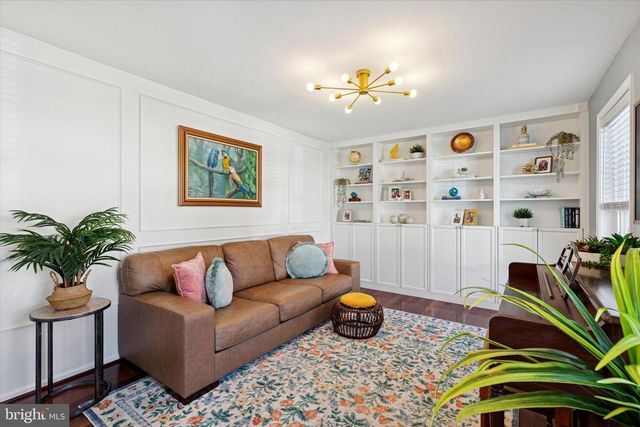 366 BUCKINGHAM CIR, Harleysville, PA 19438