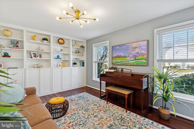 366 BUCKINGHAM CIR, Harleysville, PA 19438