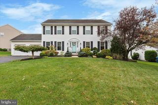 366 BUCKINGHAM CIR, Harleysville, PA 19438