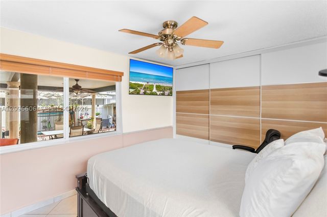 326 E 44th St, Hialeah, FL 33013