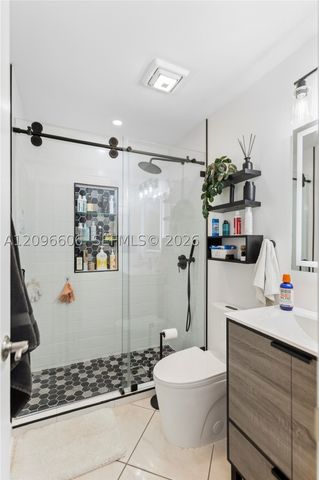 326 E 44th St, Hialeah, FL 33013