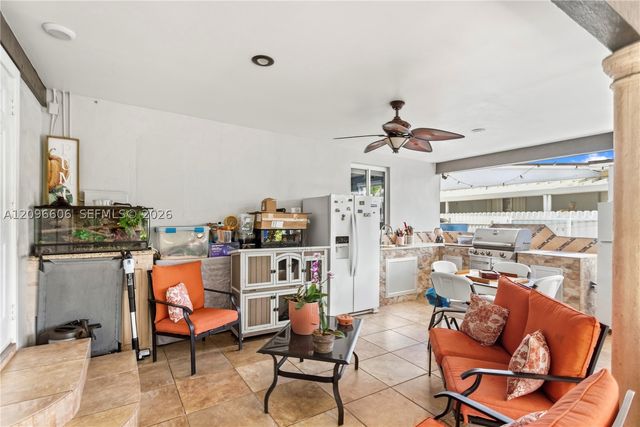 326 E 44th St, Hialeah, FL 33013