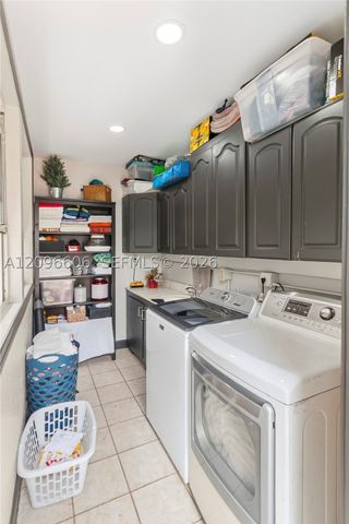 326 E 44th St, Hialeah, FL 33013