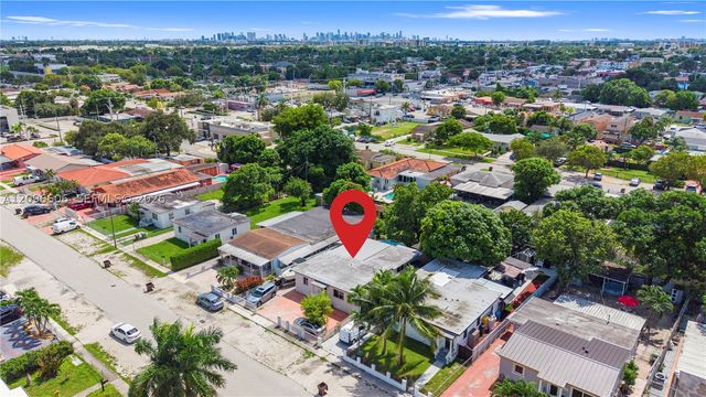 326 E 44th St, Hialeah, FL 33013