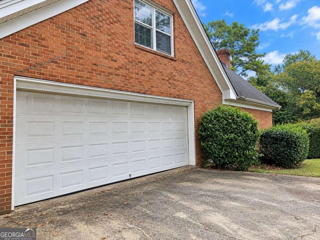780 Yorkshire Place SW, Lilburn, GA 30047 — photo 3