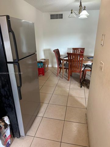 20320 NE 2nd Avenue 27, Miami Gardens, FL 33179