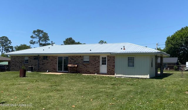 150 Gary Street, Gulfport, MS 39503
