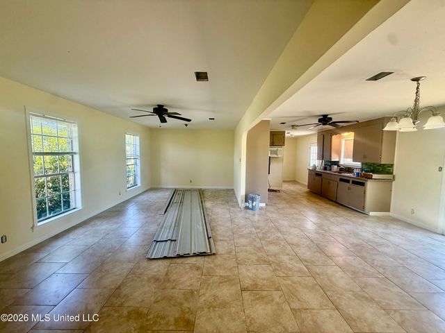 150 Gary Street, Gulfport, MS 39503