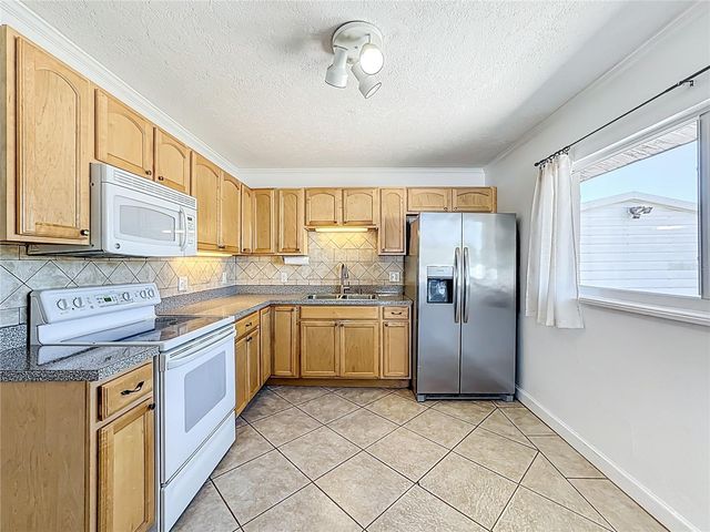 5436 3RD STREET E, Bradenton, FL 34203