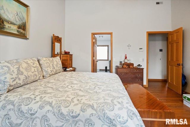 3709 W Bluffs Road, Springfield, IL 62711