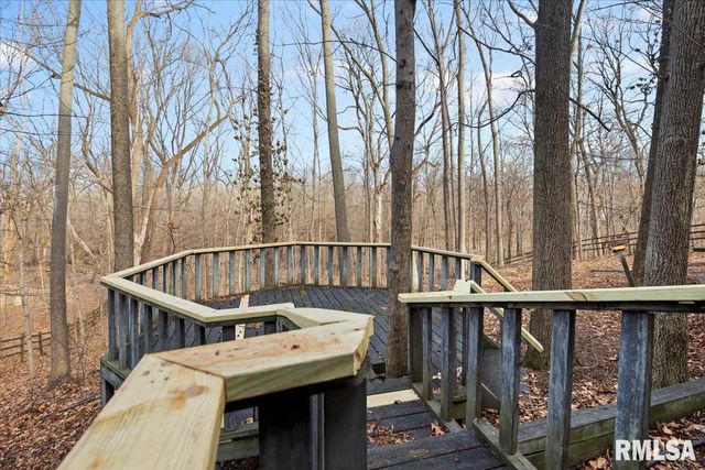 3709 W Bluffs Road, Springfield, IL 62711