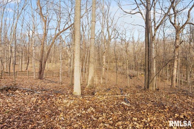 3709 W Bluffs Road, Springfield, IL 62711