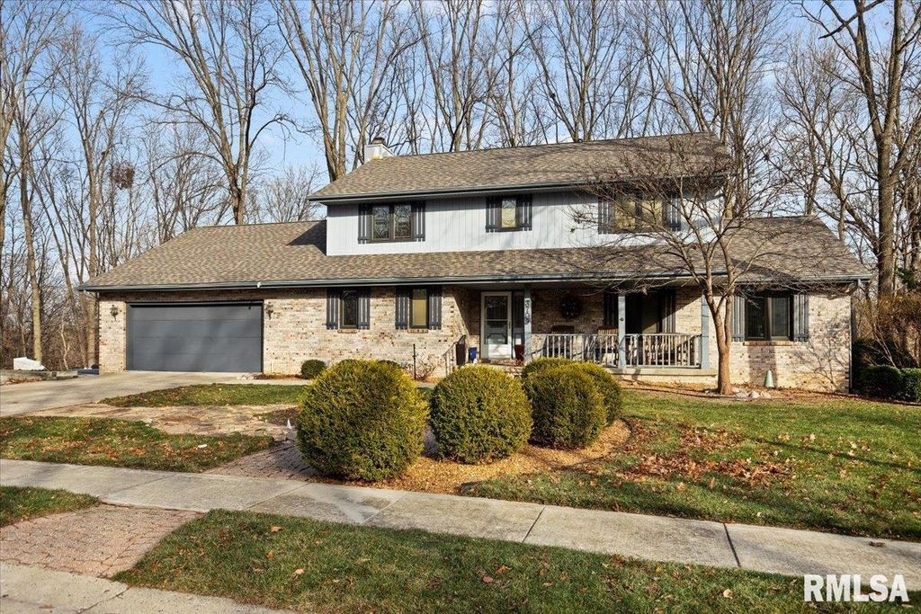 3709 W Bluffs Road, Springfield, IL 62711