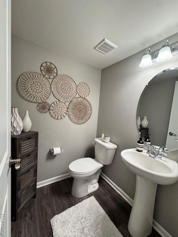 215 N Sydney Court, Plymouth, MI 48170