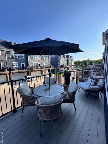 215 N Sydney Court, Plymouth, MI 48170