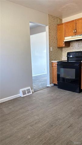 1533 Chesley Drive, St Louis, MO 63136