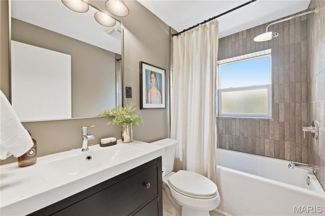 8622 White Avenue, Brentwood, MO 63144