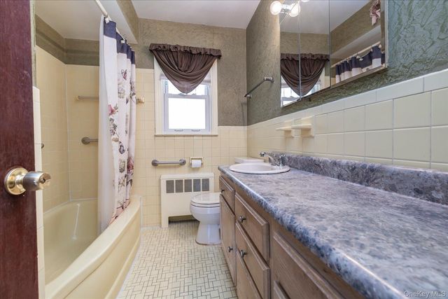 1329 Globe Avenue, Elmont, NY 11003