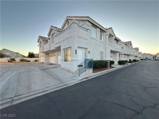 5201 South Torrey Pines Drive 1239, Las Vegas, NV 89118