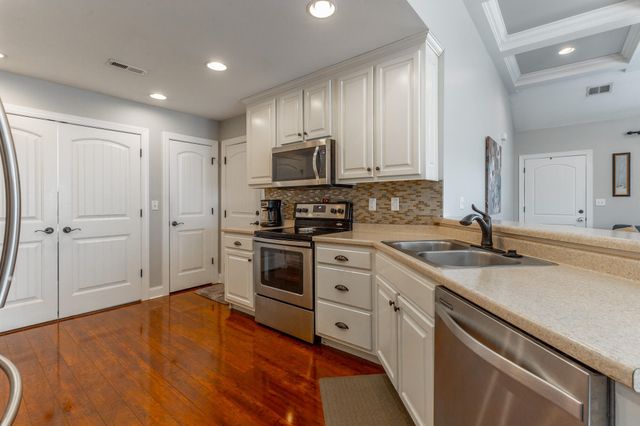 14 Sunset Cove Drive, Rossville, GA 30741