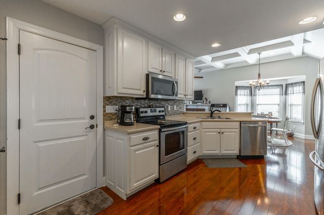 14 Sunset Cove Drive, Rossville, GA 30741