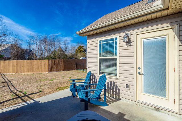 14 Sunset Cove Drive, Rossville, GA 30741