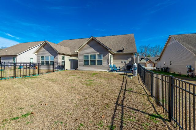 14 Sunset Cove Drive, Rossville, GA 30741