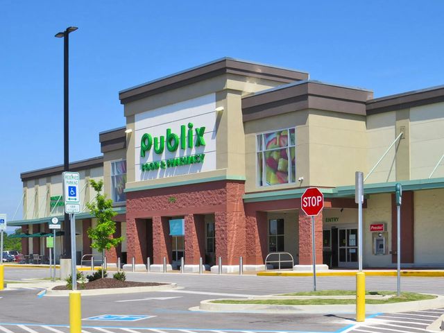 14 Sunset Cove Drive, Rossville, GA 30741