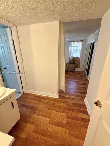 3060 Holiday Springs Blvd 104, Margate, FL 33063