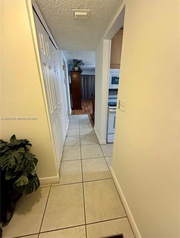 3060 Holiday Springs Blvd 104, Margate, FL 33063