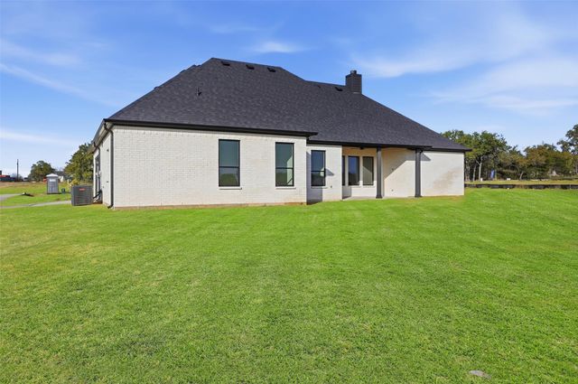 2008 Forest Bridge Drive, Azle, TX 76020