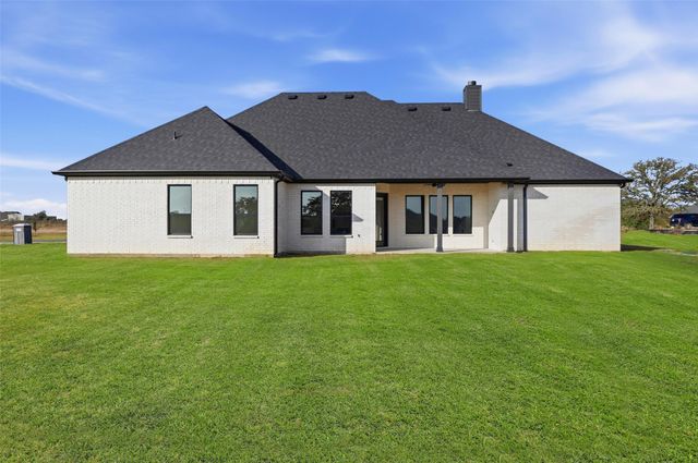 2008 Forest Bridge Drive, Azle, TX 76020