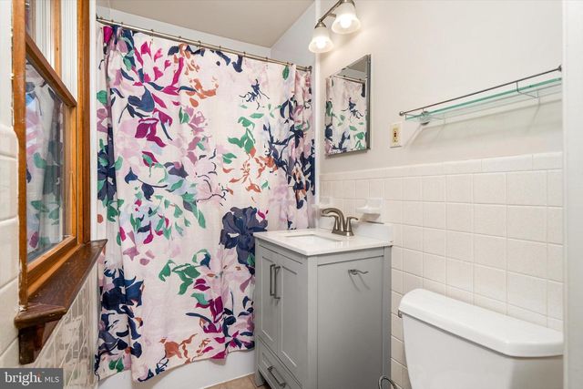 6 STATE PARK DR, Titusville, NJ 08560