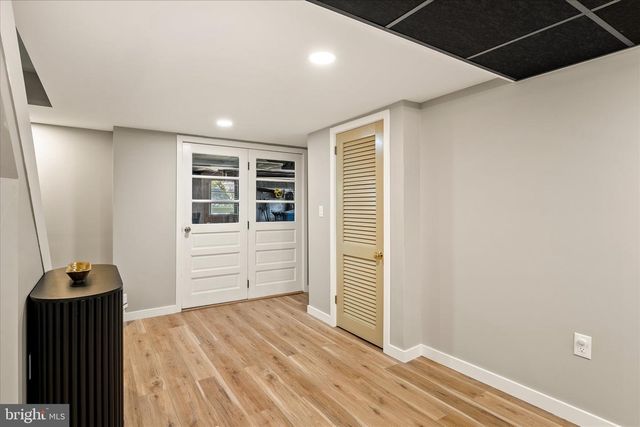 6 STATE PARK DR, Titusville, NJ 08560