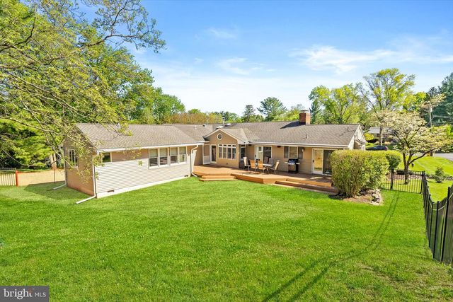 6 STATE PARK DR, Titusville, NJ 08560