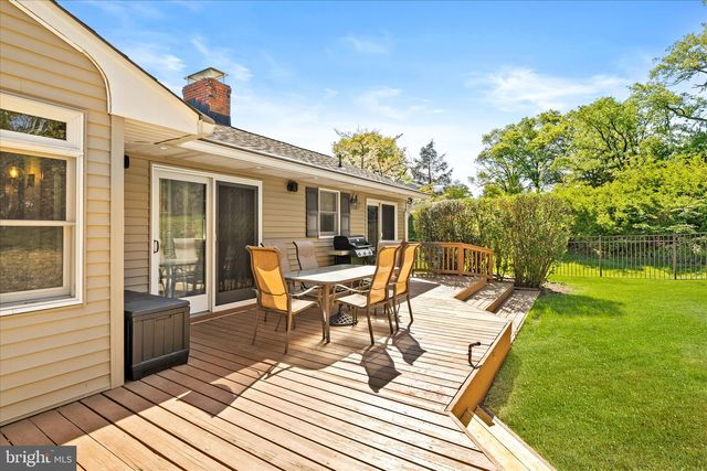 6 STATE PARK DR, Titusville, NJ 08560
