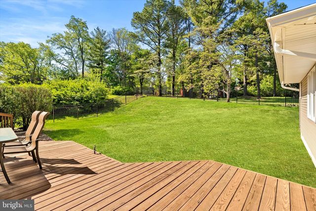 6 STATE PARK DR, Titusville, NJ 08560