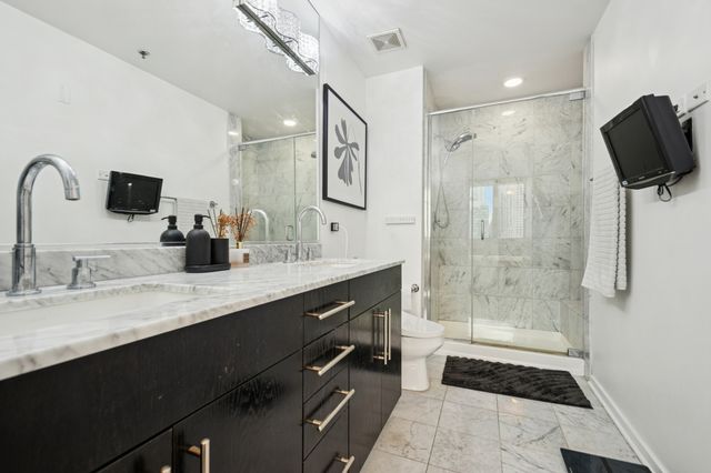 123 S Green Street 803B, Chicago, IL 60607