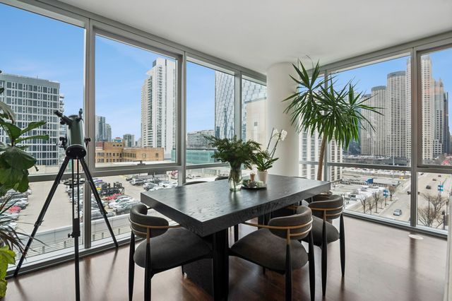 123 S Green Street 803B, Chicago, IL 60607