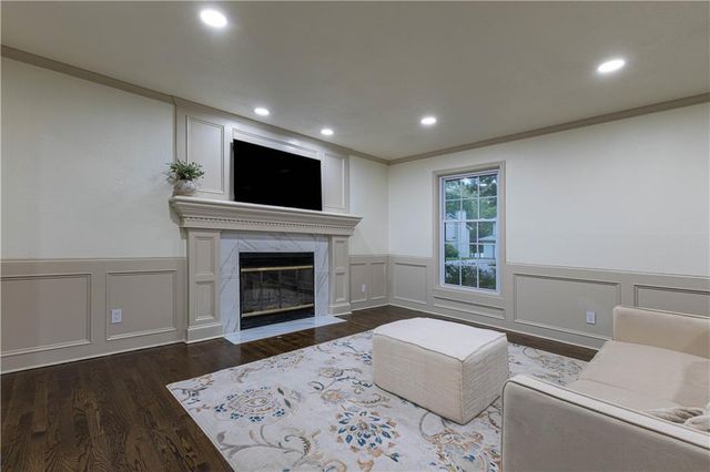 9624 N Wayne Avenue, Kansas City, MO 64155